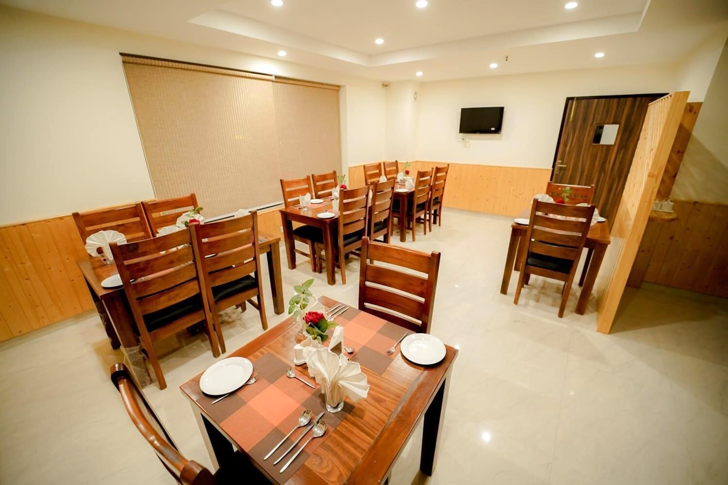 Hotel Simsa Heights Manali Exterior foto